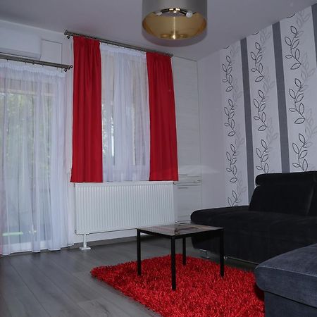Hajdúszoboszló Szofi Apartman מראה חיצוני תמונה