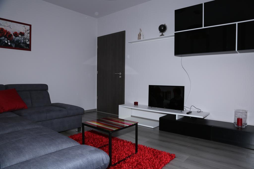 Hajdúszoboszló Szofi Apartman מראה חיצוני תמונה